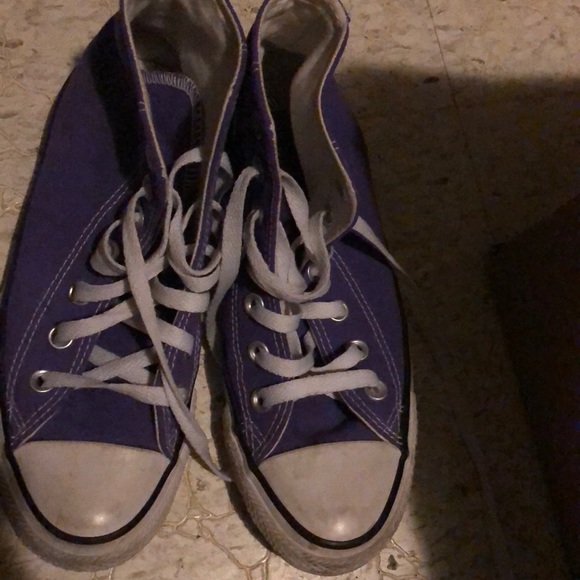 Converse shoes - Picture 2 of 4